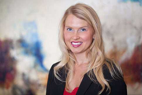 Cally Kjellberg-Nelson Headshot